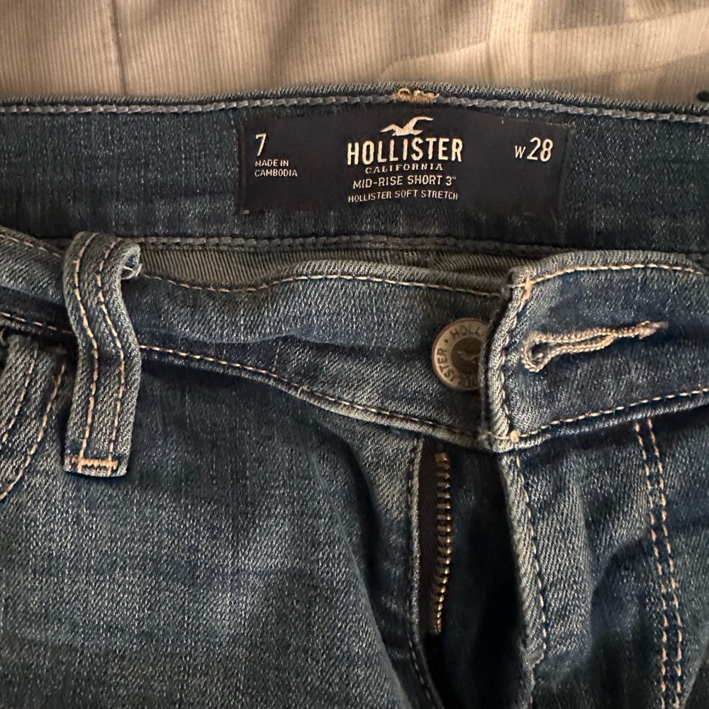 Hollister women’s shorts